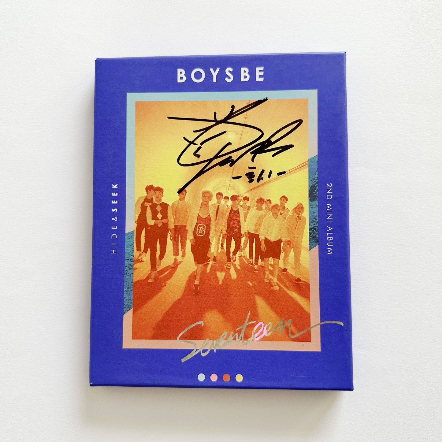 Seventeen - BOYS BE - Autografiado HOSHI